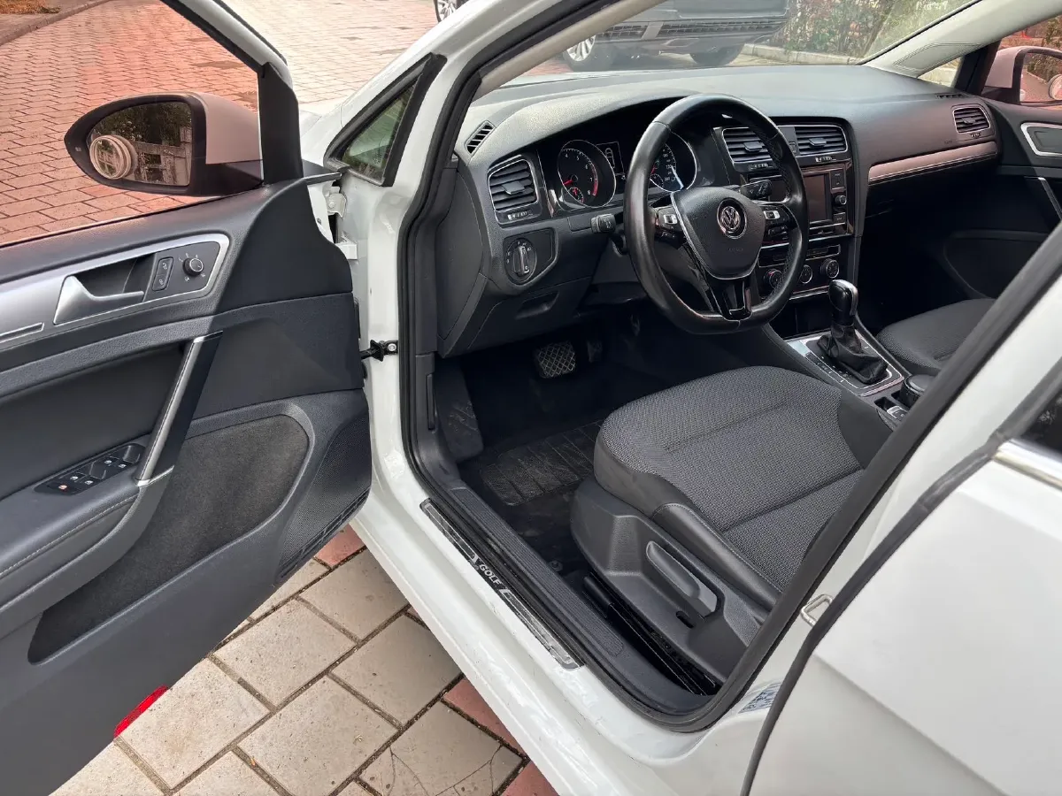 2018 Volkswagen Golf 1.4T 131HP L4 7DCT,autocango,china used car exporter,china ev exporter,chinese used car exporter,chinese used ev exporter