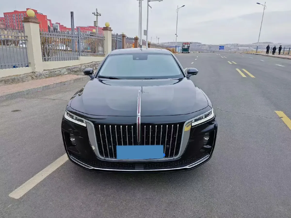 2020 HongQi H9 2.0T 252HP L4 7DCT,autocango,china used car exporter,china ev exporter,chinese used car exporter,chinese used ev exporter