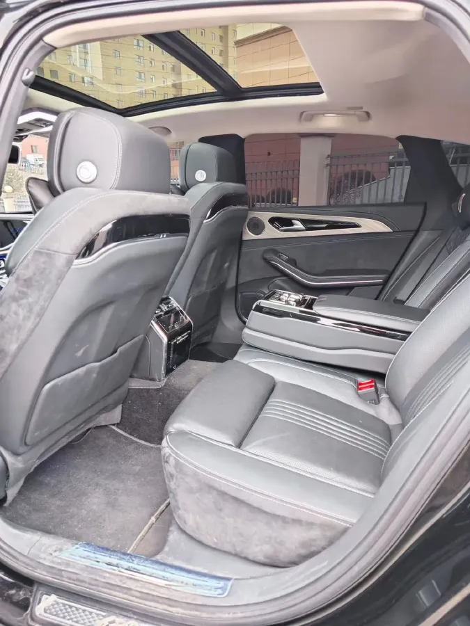 2020 HongQi H9 2.0T 252HP L4 7DCT,autocango,china used car exporter,china ev exporter,chinese used car exporter,chinese used ev exporter