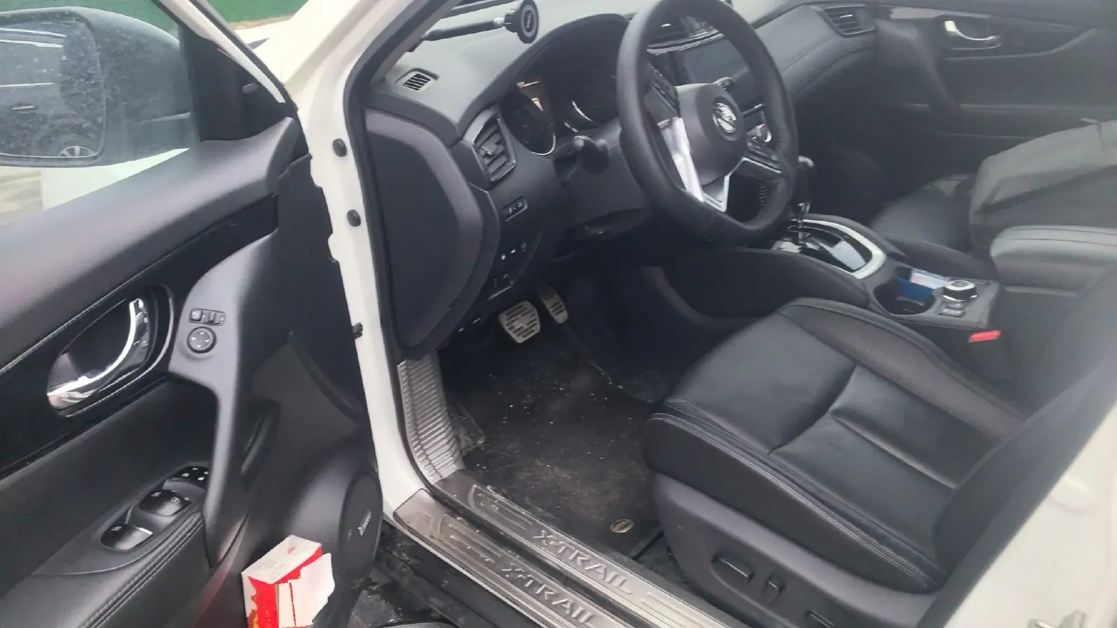 2021 Nissan X-Trail 2.5L 181HP L4 CVT,autocango,china used car exporter,china ev exporter,chinese used car exporter,chinese used ev exporter