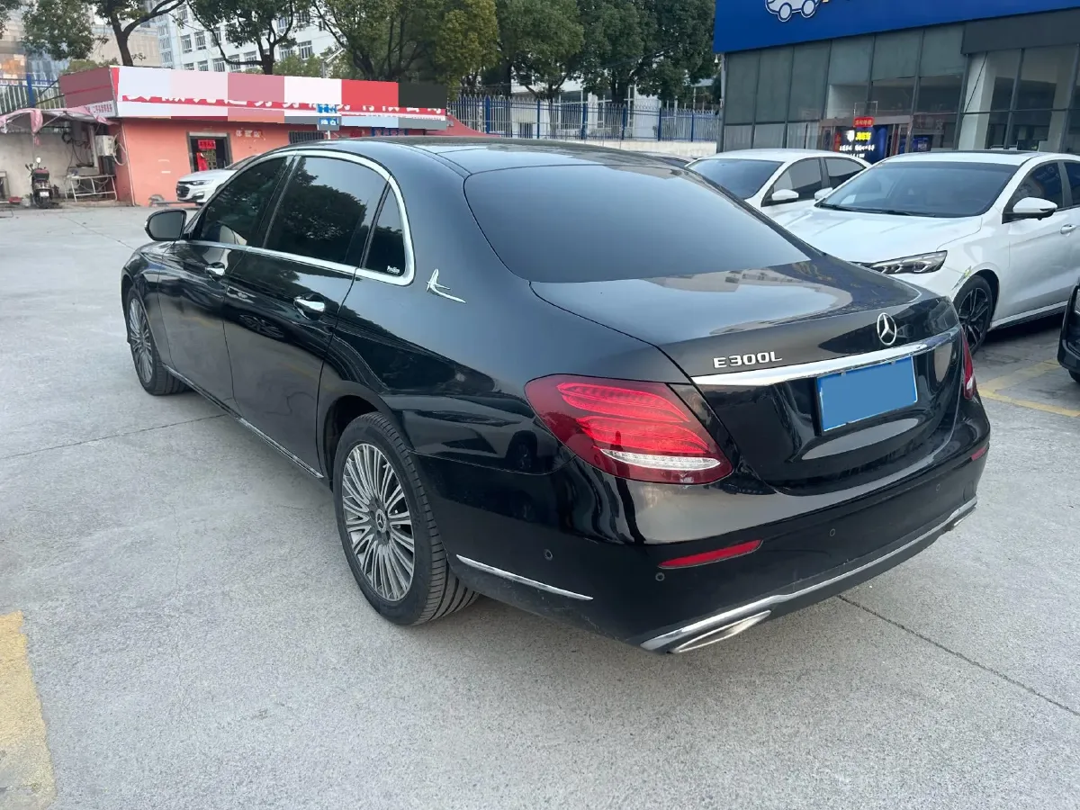 2020 Mercedes-Benz E Class 2.0T 258HP L4 9AT,autocango,china used car exporter,china ev exporter,chinese used car exporter,chinese used ev exporter