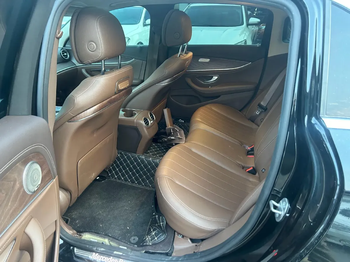 2020 Mercedes-Benz E Class 2.0T 258HP L4 9AT,autocango,china used car exporter,china ev exporter,chinese used car exporter,chinese used ev exporter