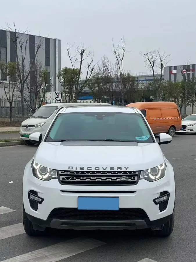 2018 Land Rover Discovery Sport 2.0T 241HP L4 9AT,autocango,china used car exporter,china ev exporter,chinese used car exporter,chinese used ev exporter