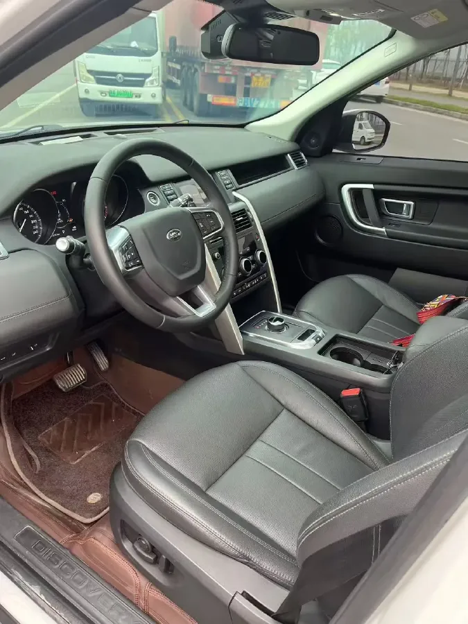2018 Land Rover Discovery Sport 2.0T 241HP L4 9AT,autocango,china used car exporter,china ev exporter,chinese used car exporter,chinese used ev exporter