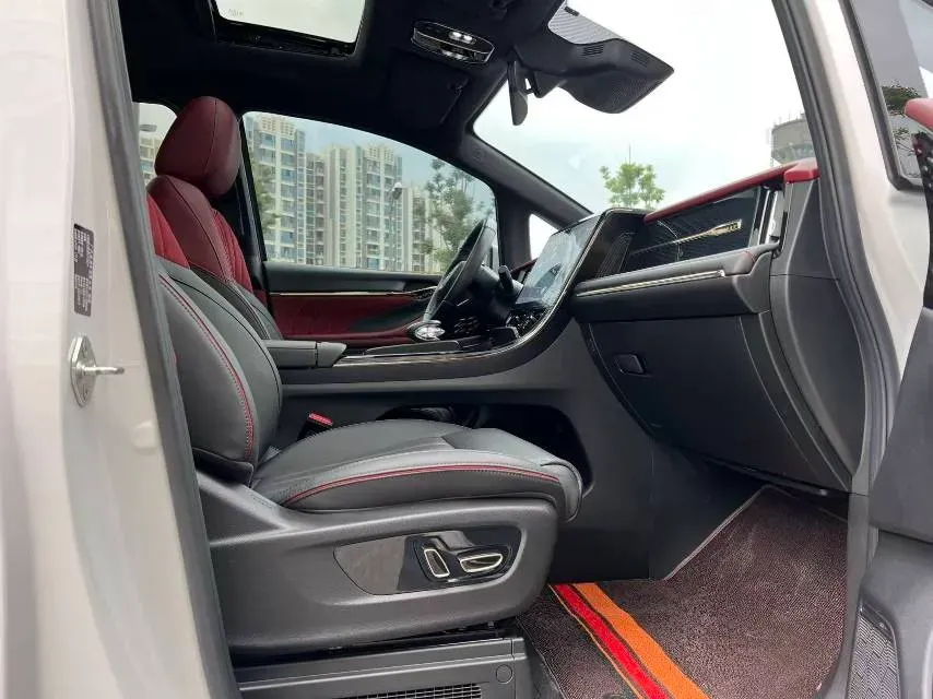 2023 GAC Trumpchi M8 2.0T 252HP L4 8AT,autocango,china used car exporter,china ev exporter,chinese used car exporter,chinese used ev exporter