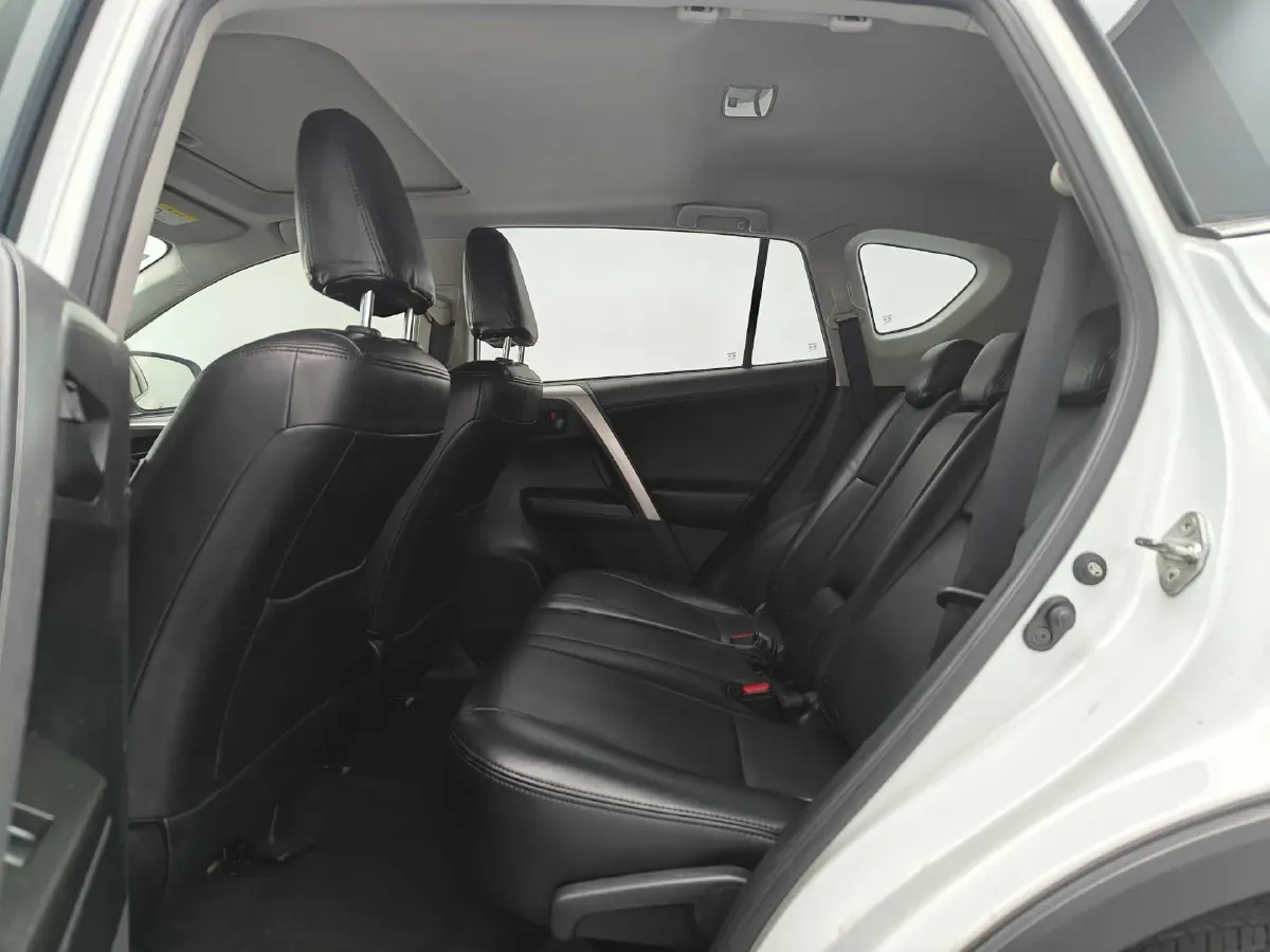 2019 Toyota Camry 2.0L 178HP L4 CVT,autocango,china used car exporter,china ev exporter,chinese used car exporter,chinese used ev exporter