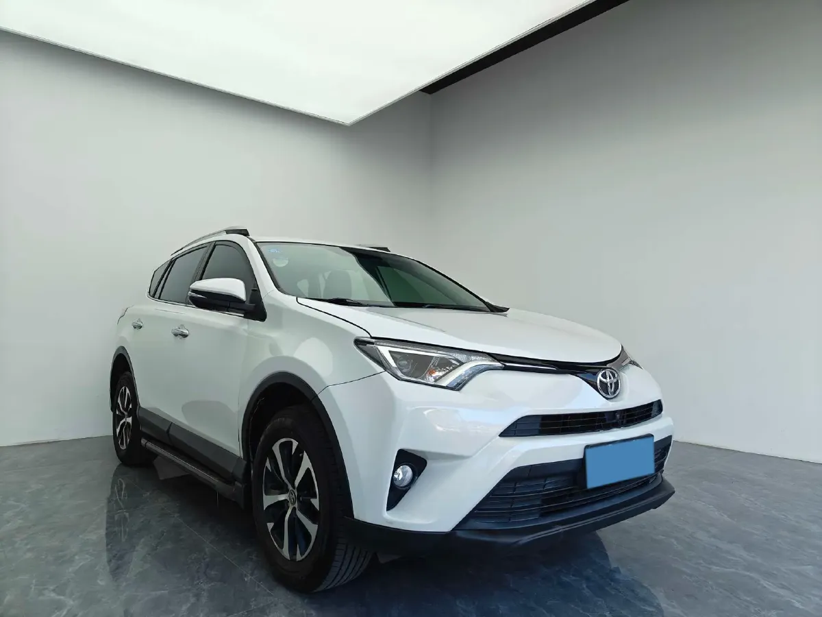 2019 Toyota Camry 2.0L 178HP L4 CVT,autocango,china used car exporter,china ev exporter,chinese used car exporter,chinese used ev exporter