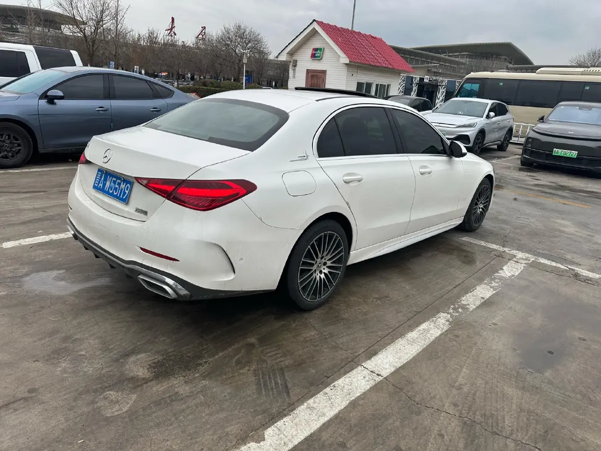 2023 Mercedes-Benz C Class 1.5T 170HP L4 9AT,autocango,china used car exporter,china ev exporter,chinese used car exporter,chinese used ev exporter