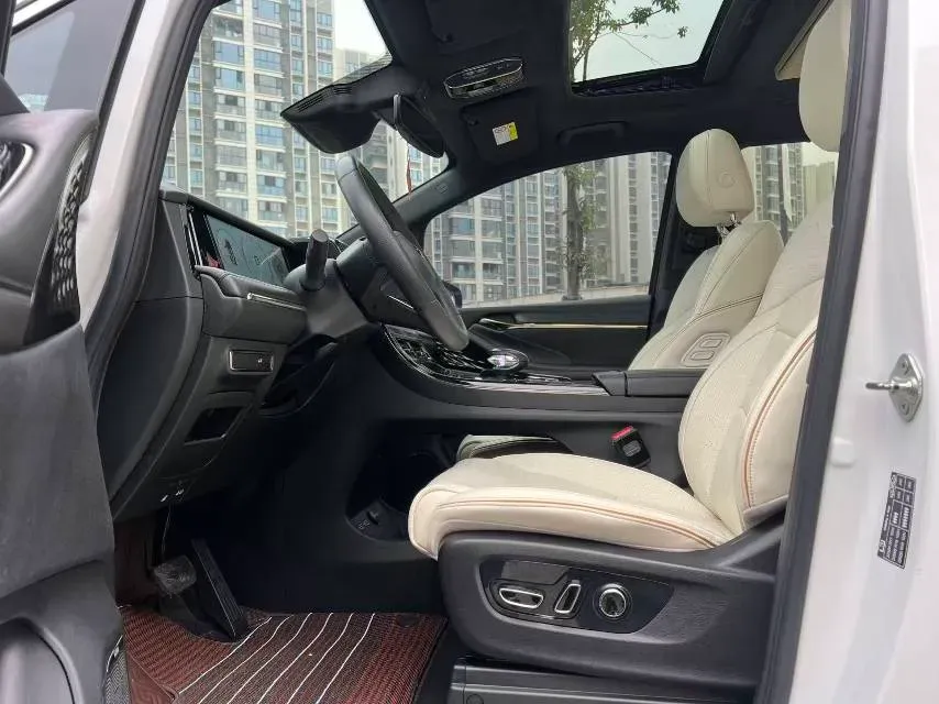 2023 GAC Trumpchi M8 2.0T 252HP L4 8AT,autocango,china used car exporter,china ev exporter,chinese used car exporter,chinese used ev exporter