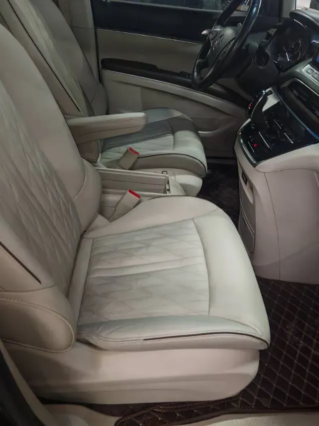 2022 Buick GL8 2.0T 237HP L4 9AT,autocango,china used car exporter,china ev exporter,chinese used car exporter,chinese used ev exporter