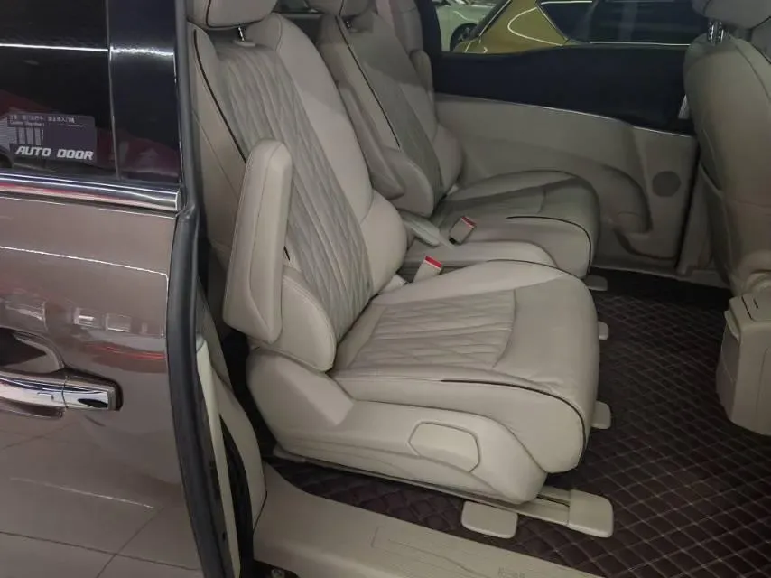 2022 Buick GL8 2.0T 237HP L4 9AT,autocango,china used car exporter,china ev exporter,chinese used car exporter,chinese used ev exporter
