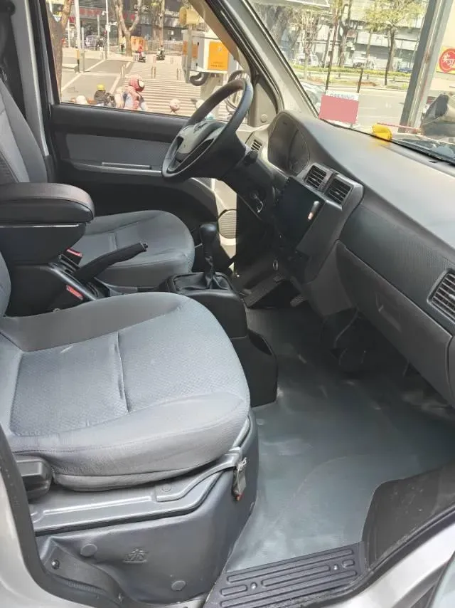 2021 WuLing RongGuang 1.5L 99HP L4 5MT,autocango,china used car exporter,china ev exporter,chinese used car exporter,chinese used ev exporter