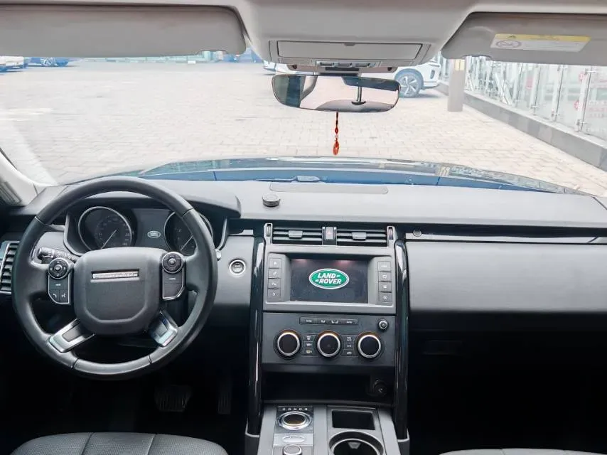 2018 Land Rover Discovery 3.0T 340HP V6 8AT,autocango,china used car exporter,china ev exporter,chinese used car exporter,chinese used ev exporter