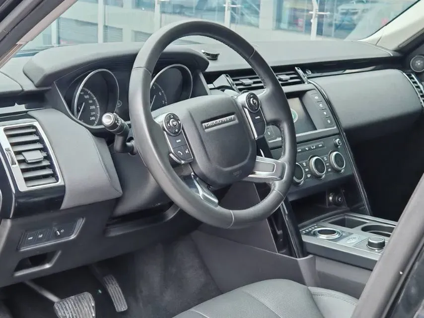 2018 Land Rover Discovery 3.0T 340HP V6 8AT,autocango,china used car exporter,china ev exporter,chinese used car exporter,chinese used ev exporter