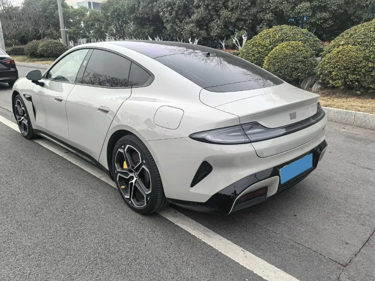 2024 MI SU7 BEV 73.6KWH,autocango,china used car exporter,china ev exporter,chinese used car exporter,chinese used ev exporter