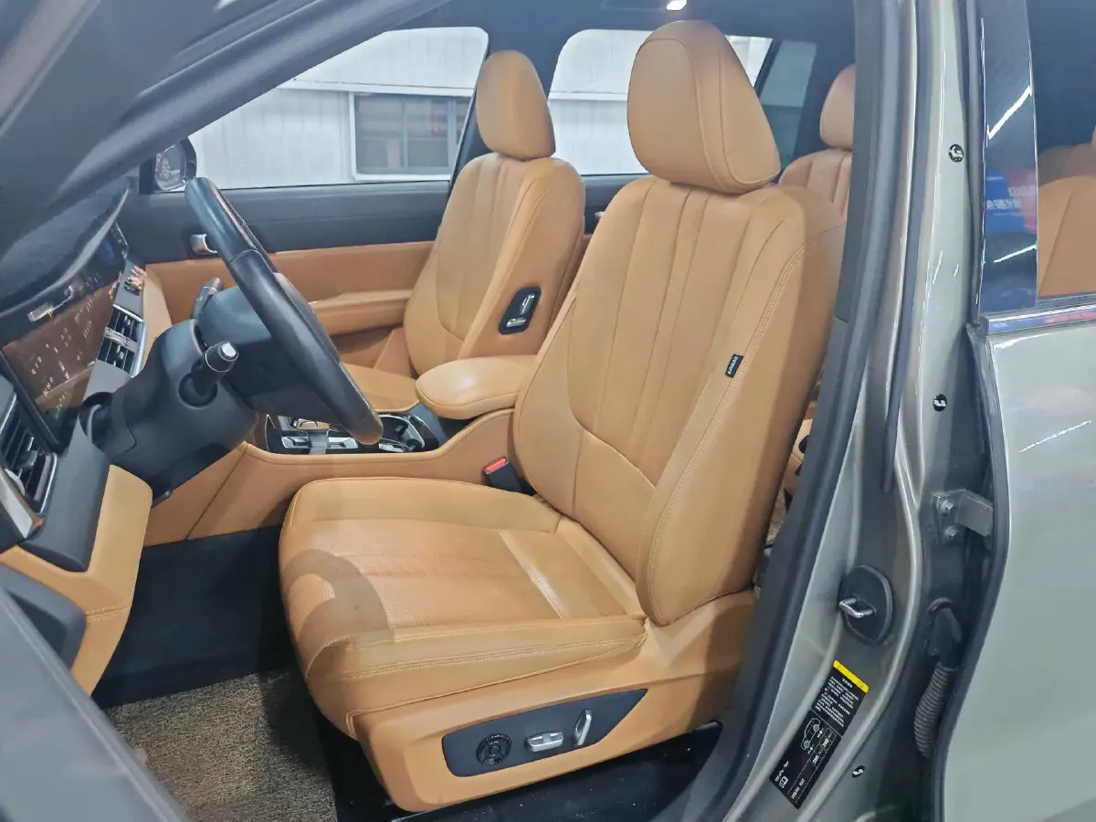 2020 Li ONE Range Extended 131HP REEV 40.5KWH,autocango,china used car exporter,china ev exporter,chinese used car exporter,chinese used ev exporter