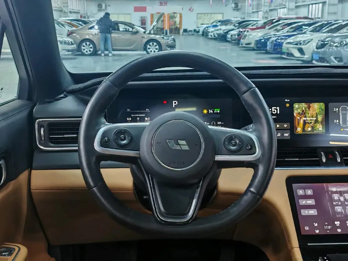 2020 Li ONE Range Extended 131HP REEV 40.5KWH,autocango,china used car exporter,china ev exporter,chinese used car exporter,chinese used ev exporter