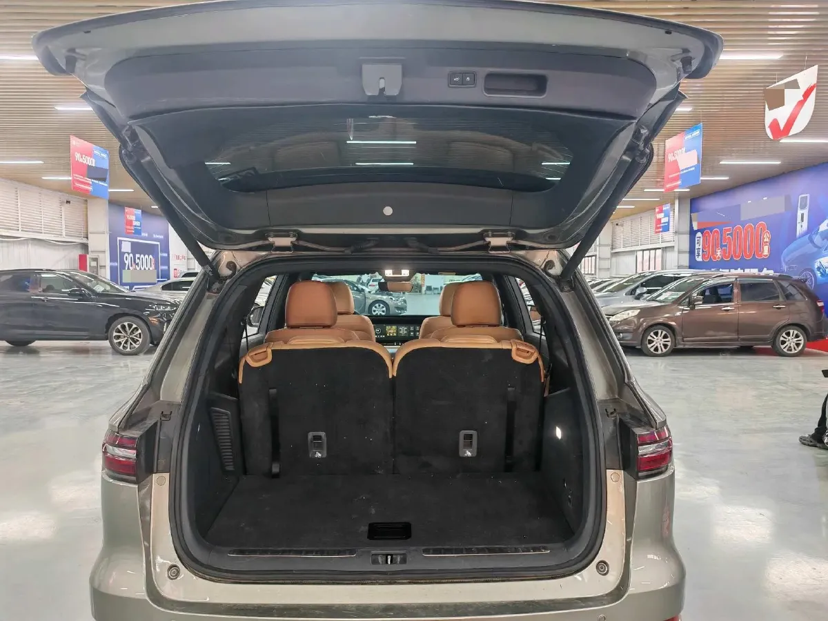 2020 Li ONE Range Extended 131HP REEV 40.5KWH,autocango,china used car exporter,china ev exporter,chinese used car exporter,chinese used ev exporter