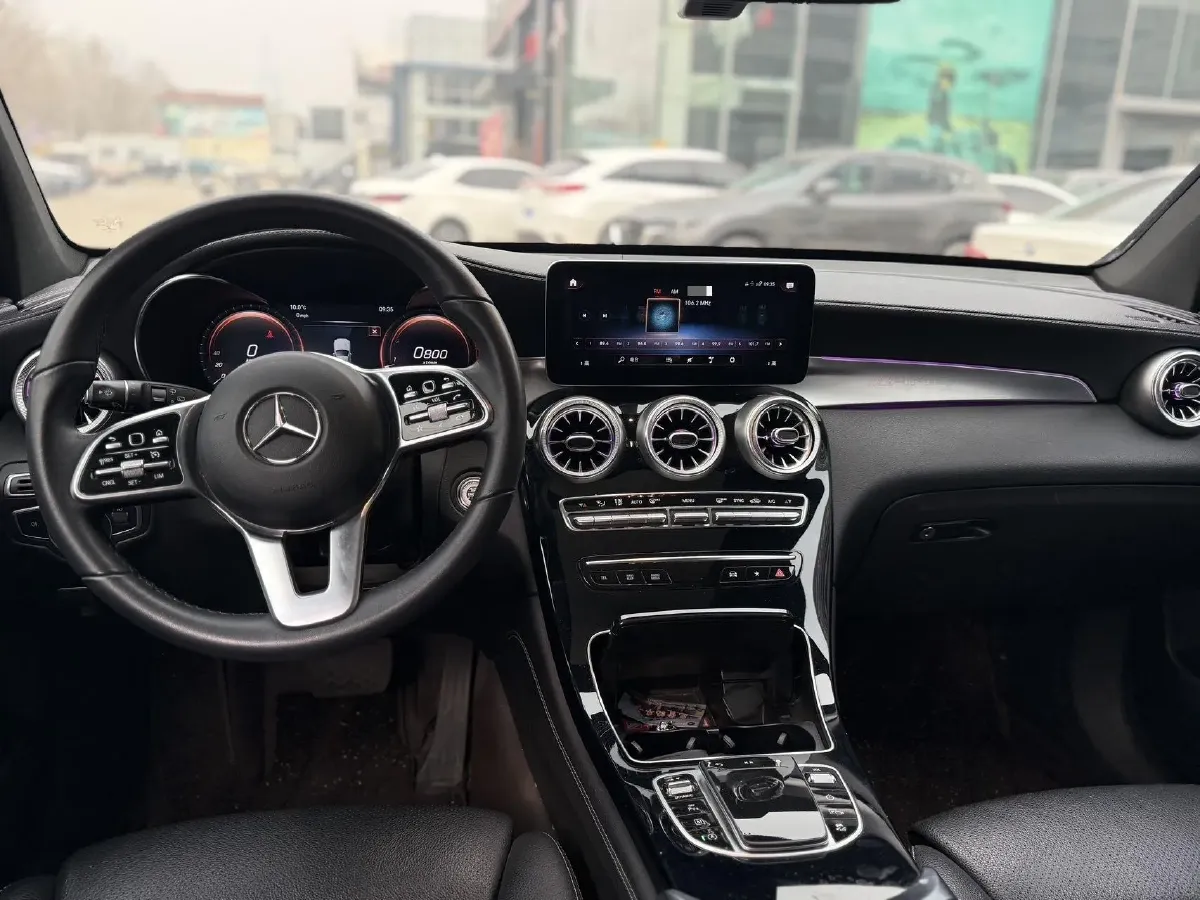 2021 Mercedes-Benz GLC Class 2.0T 197HP L4 9AT,autocango,china used car exporter,china ev exporter,chinese used car exporter,chinese used ev exporter