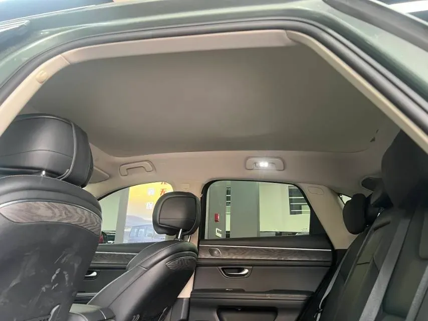 2022 AITO AITO M5 Range Extended 125HP REEV 40KWH,autocango,china used car exporter,china ev exporter,chinese used car exporter,chinese used ev exporter