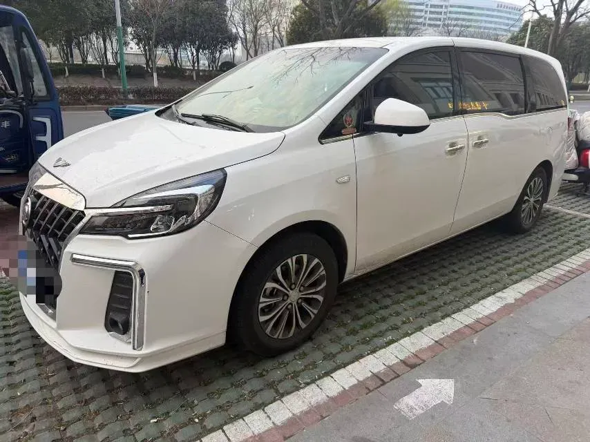 2022 Buick GL8 2.0T 237HP L4 9AT,autocango,china used car exporter,china ev exporter,chinese used car exporter,chinese used ev exporter