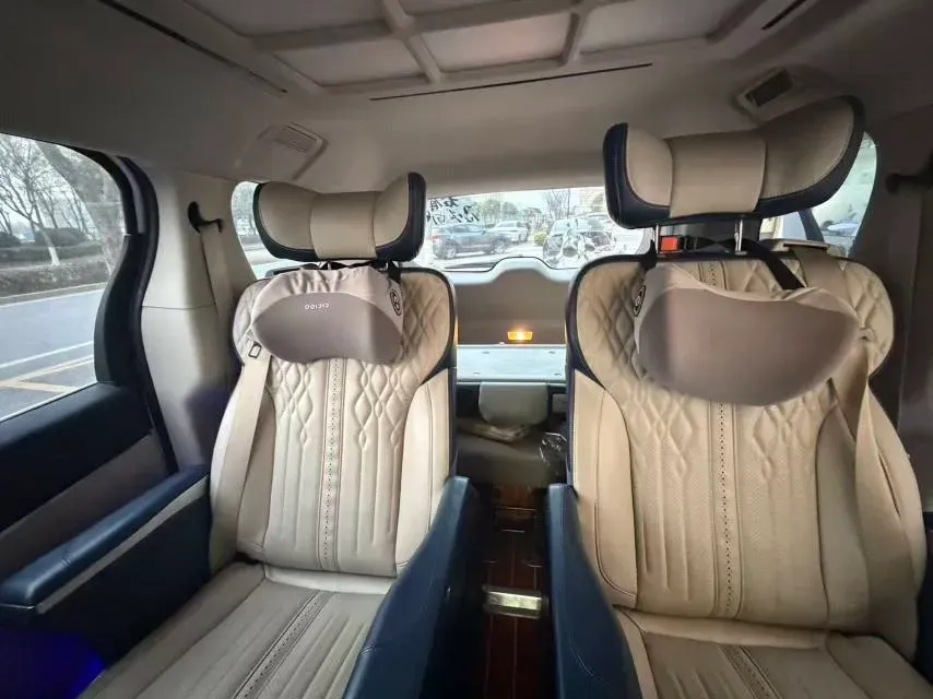 2022 Buick GL8 2.0T 237HP L4 9AT,autocango,china used car exporter,china ev exporter,chinese used car exporter,chinese used ev exporter