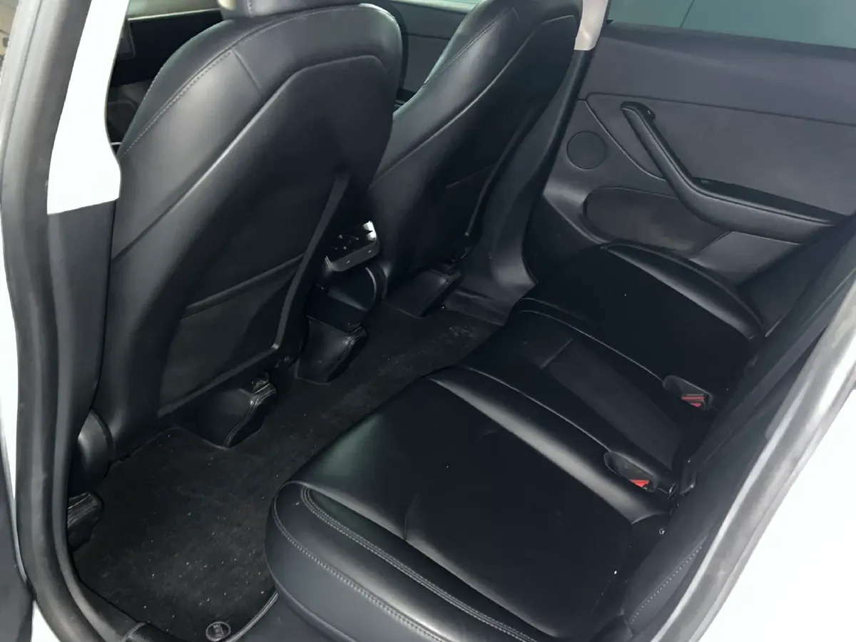 2022 Tesla Model Y BEV 60KWH,autocango,china used car exporter,china ev exporter,chinese used car exporter,chinese used ev exporter