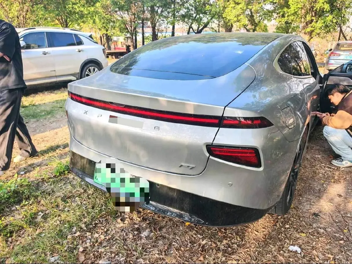 2022 Xpeng P7 BEV 83.1KWH,autocango,china used car exporter,china ev exporter,chinese used car exporter,chinese used ev exporter