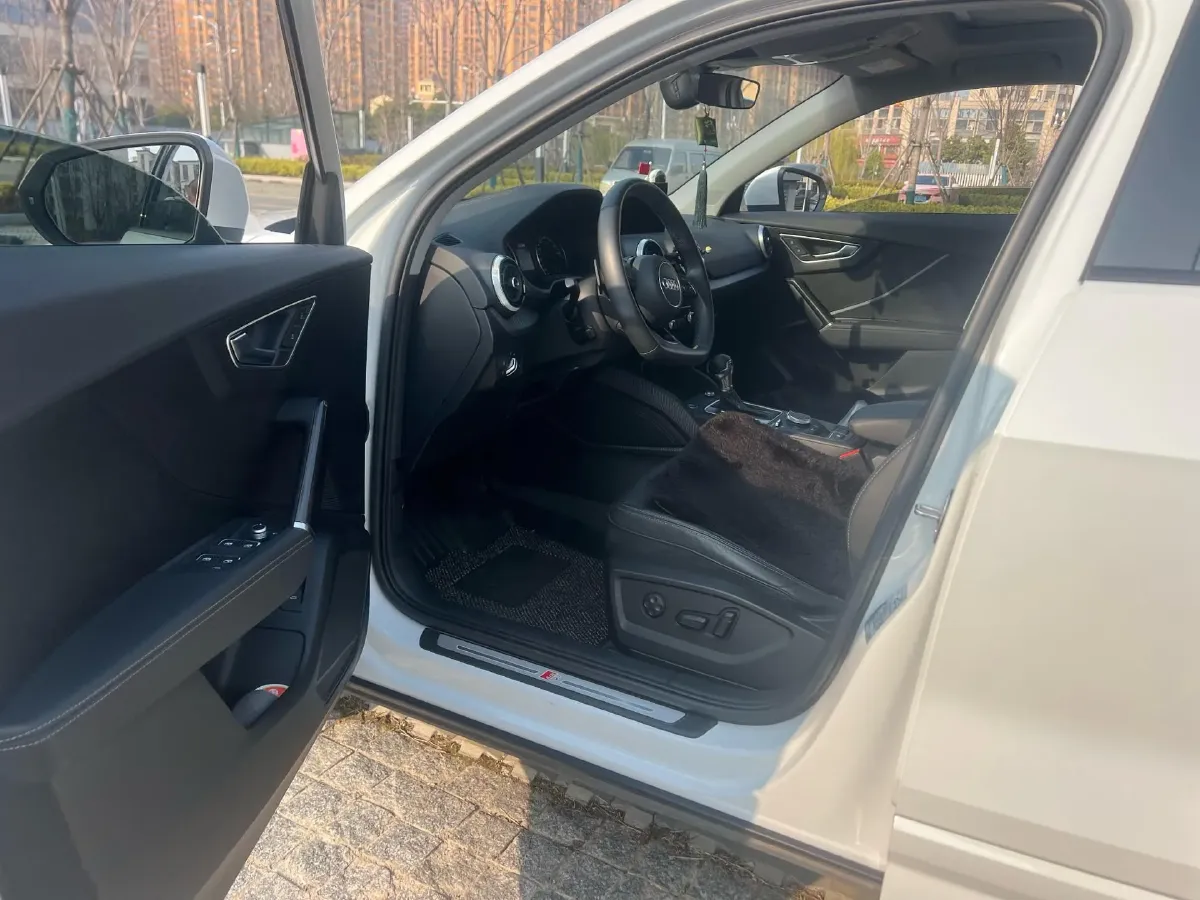 2022 Audi Q2L 1.4T 150HP L4 7DCT,autocango,china used car exporter,china ev exporter,chinese used car exporter,chinese used ev exporter