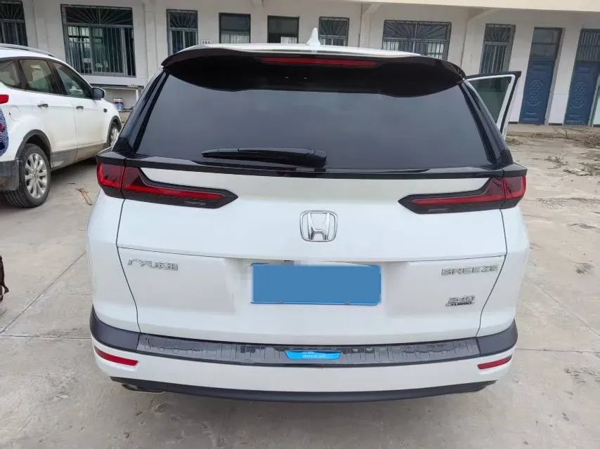 2021 Honda Breeze 1.5T 193HP L4 CVT,autocango,china used car exporter,china ev exporter,chinese used car exporter,chinese used ev exporter
