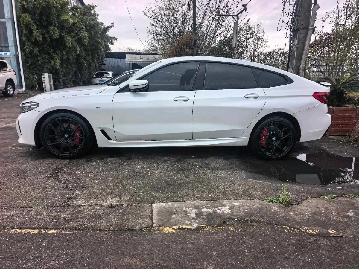 2022 BMW 6 Series GT 2.0T 245HP L4 8AT,autocango,china used car exporter,china ev exporter,chinese used car exporter,chinese used ev exporter