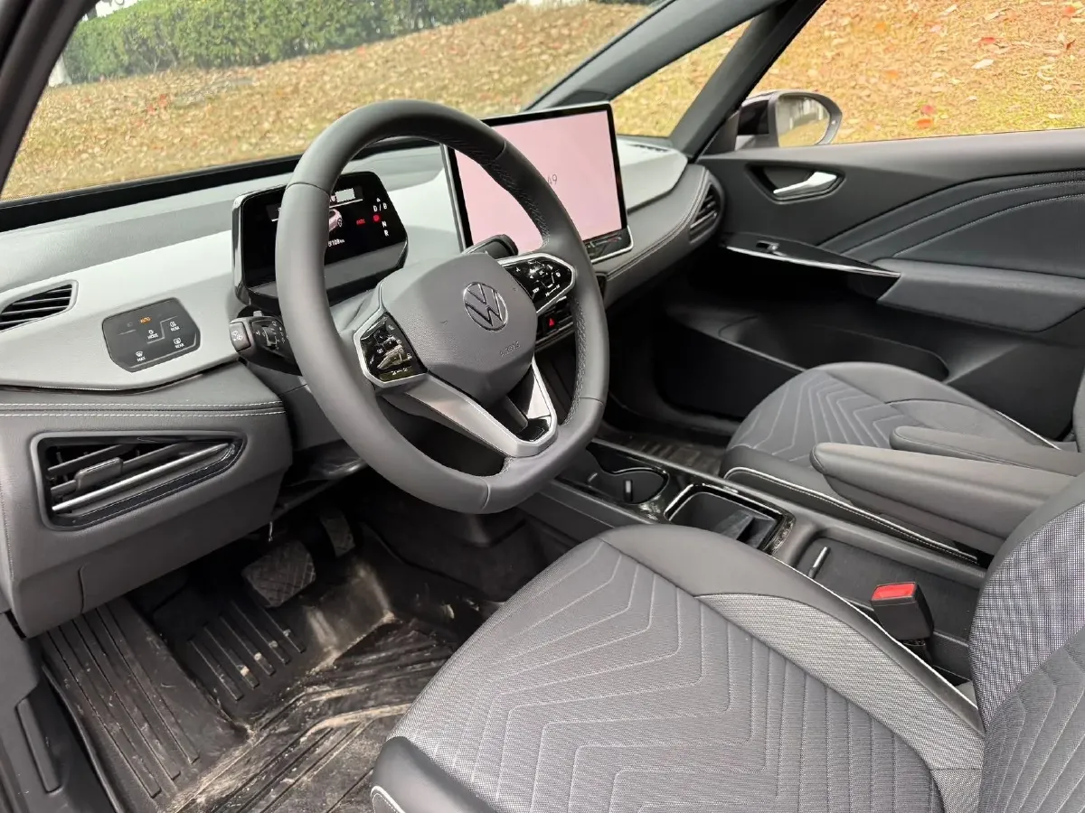 2025 Volkswagen ID.3 BEV 52.8KWH,autocango,china used car exporter,china ev exporter,chinese used car exporter,chinese used ev exporter