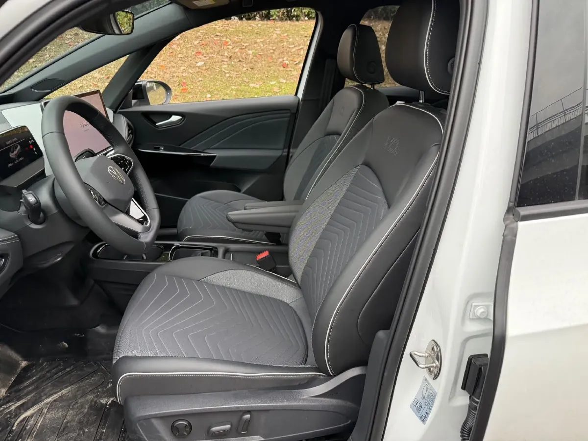 2025 Volkswagen ID.3 BEV 52.8KWH,autocango,china used car exporter,china ev exporter,chinese used car exporter,chinese used ev exporter