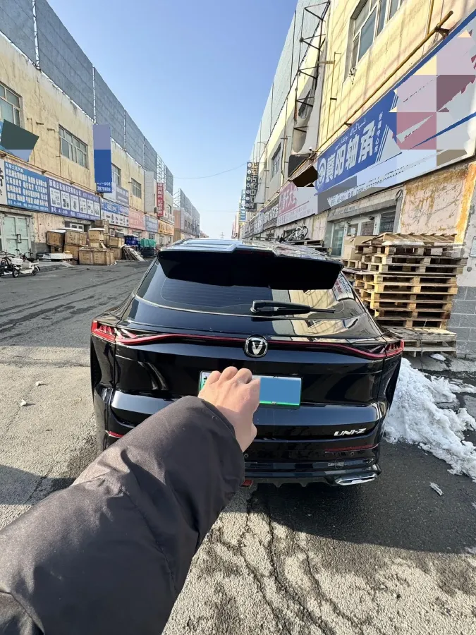 2025 ChangAn UNI-Z 1.5L 98HP L4 E-CVT PHEV,autocango,china used car exporter,china ev exporter,chinese used car exporter,chinese used ev exporter