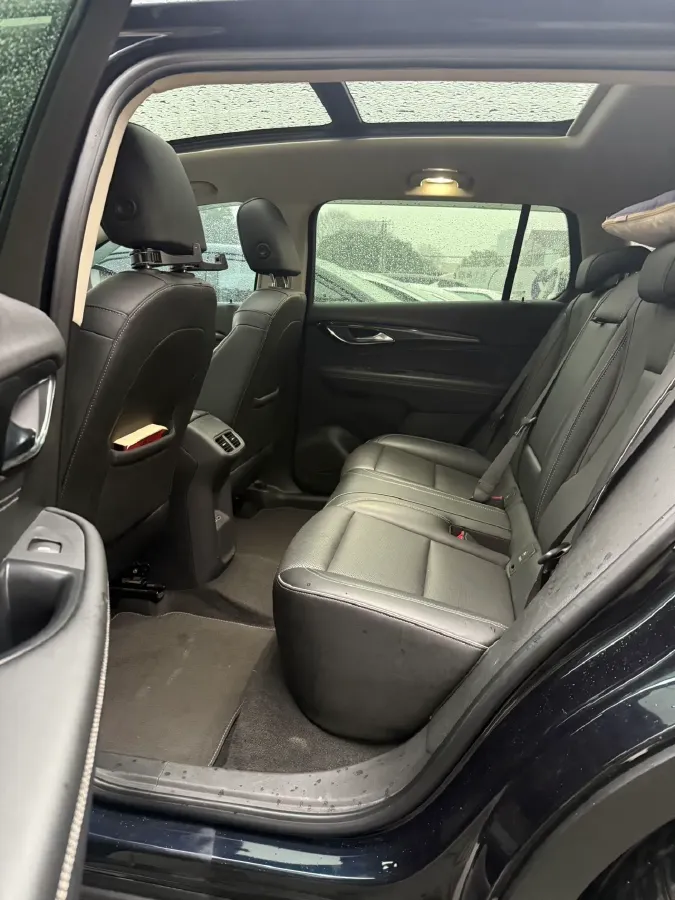 2022 Buick EnvisionPlus 2.0T 237HP L4 9AT,autocango,china used car exporter,china ev exporter,chinese used car exporter,chinese used ev exporter