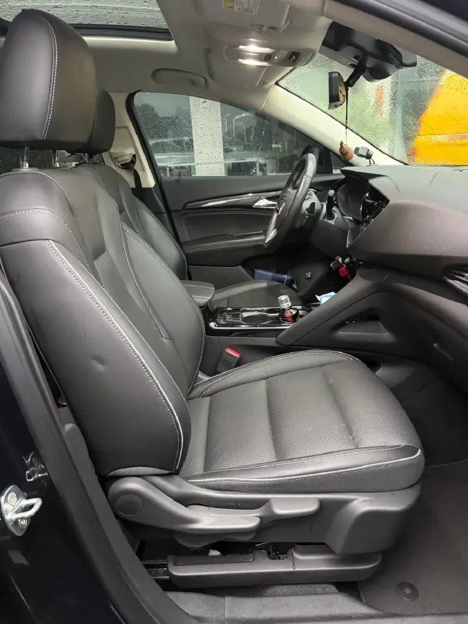 2022 Buick EnvisionPlus 2.0T 237HP L4 9AT,autocango,china used car exporter,china ev exporter,chinese used car exporter,chinese used ev exporter