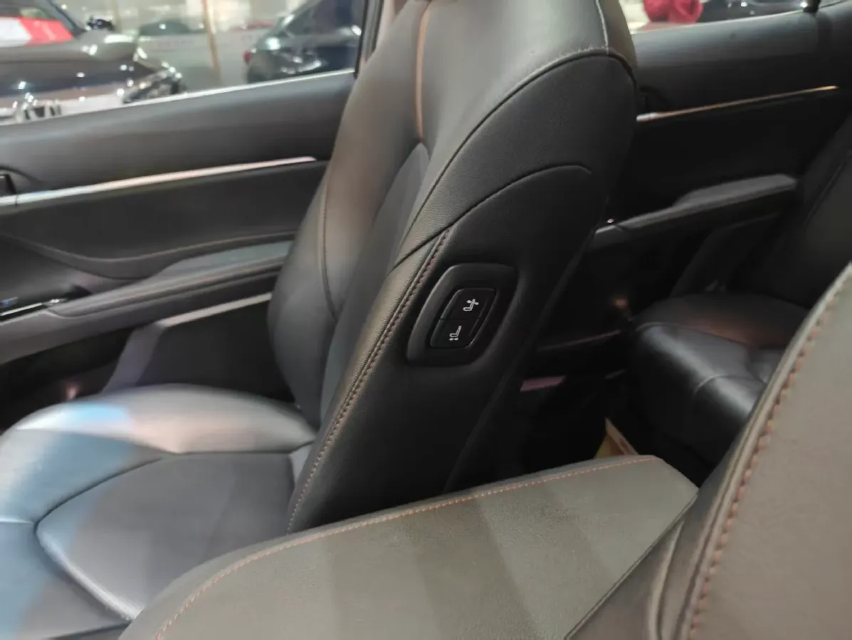 2021 Toyota Camry 2.0L 178HP L4 CVT,autocango,china used car exporter,china ev exporter,chinese used car exporter,chinese used ev exporter