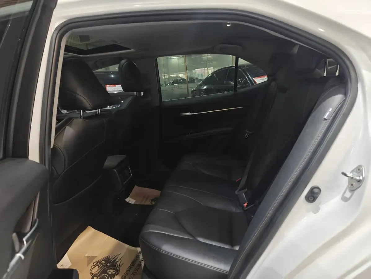 2021 Toyota Camry 2.0L 178HP L4 CVT,autocango,china used car exporter,china ev exporter,chinese used car exporter,chinese used ev exporter