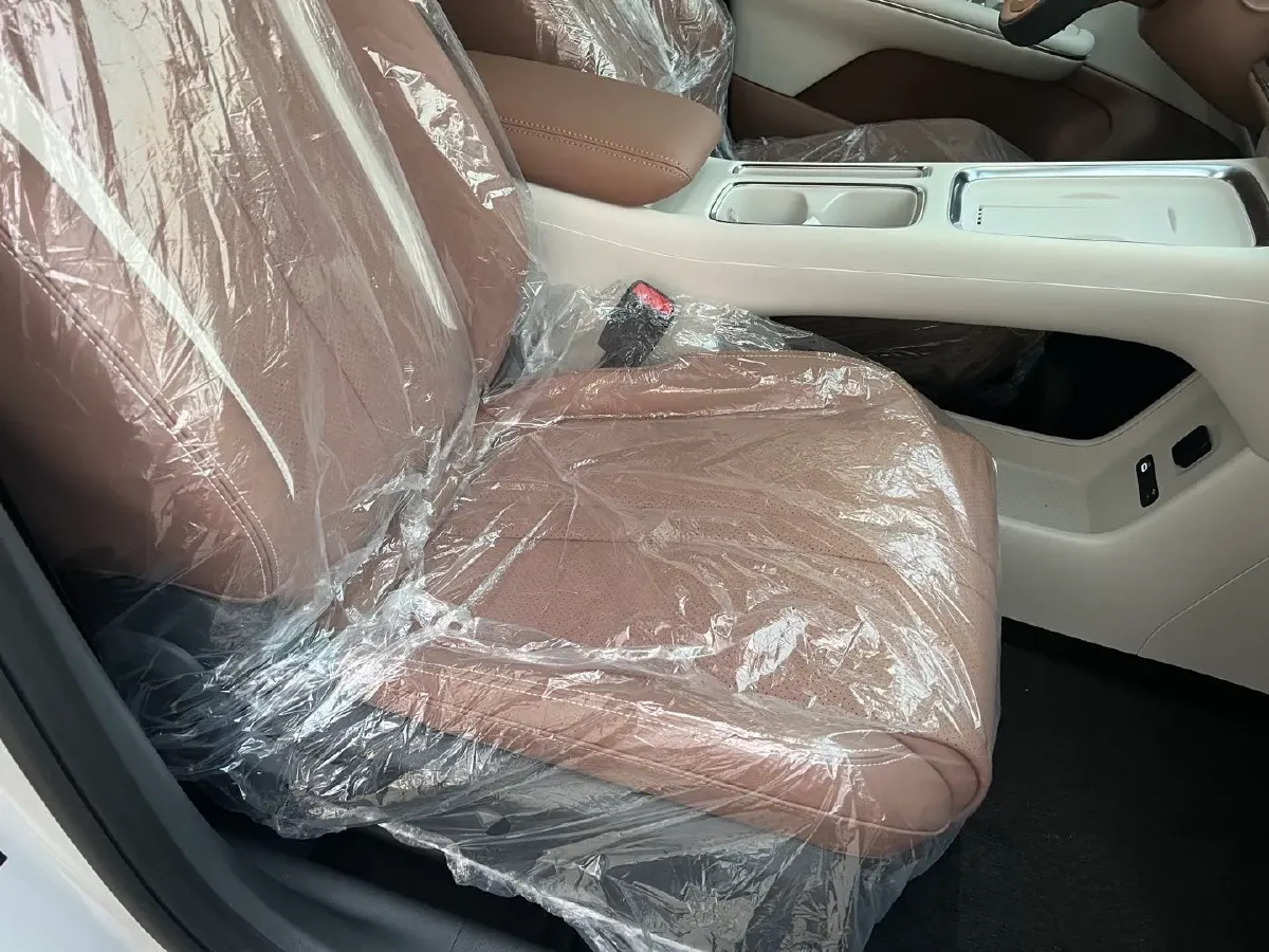 2025 WuLing HongGuang New Energy REEV 99HP REEV,autocango,china used car exporter,china ev exporter,chinese used car exporter,chinese used ev exporter