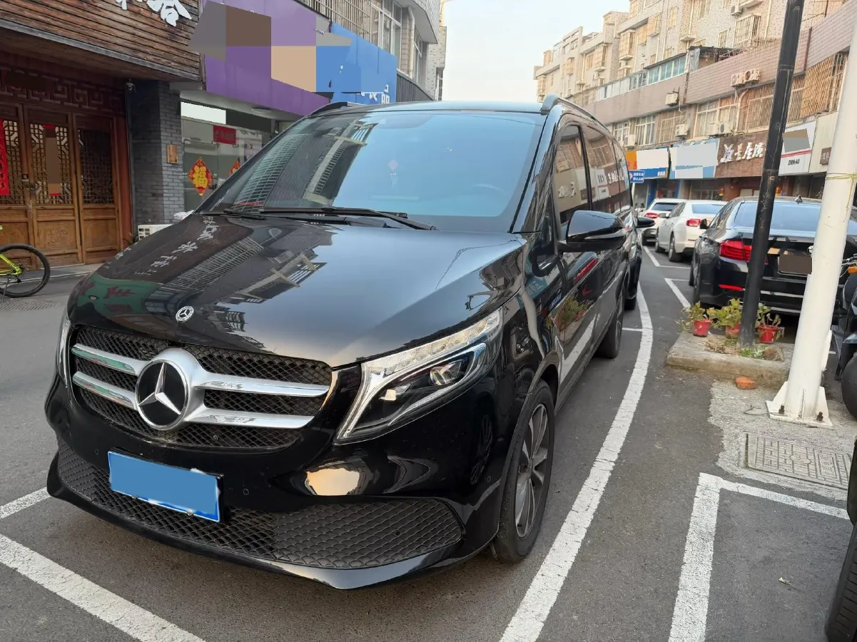 2021 Mercedes-Benz V Class 2.0T 211HP L4 9AT,autocango,china used car exporter,china ev exporter,chinese used car exporter,chinese used ev exporter