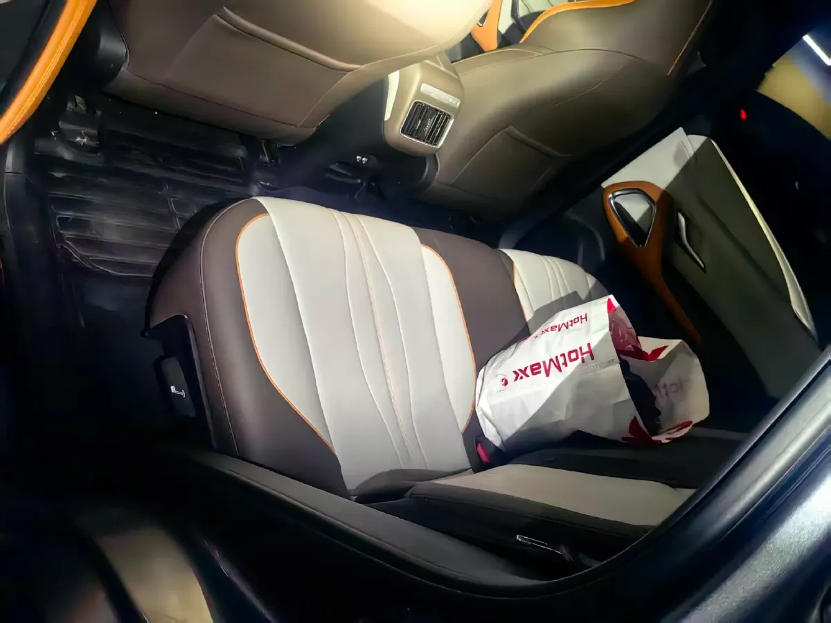 2022 Geely JiaJi 1.5T 177HP L3 7DCT PHEV 15.5KWH,autocango,china used car exporter,china ev exporter,chinese used car exporter,chinese used ev exporter