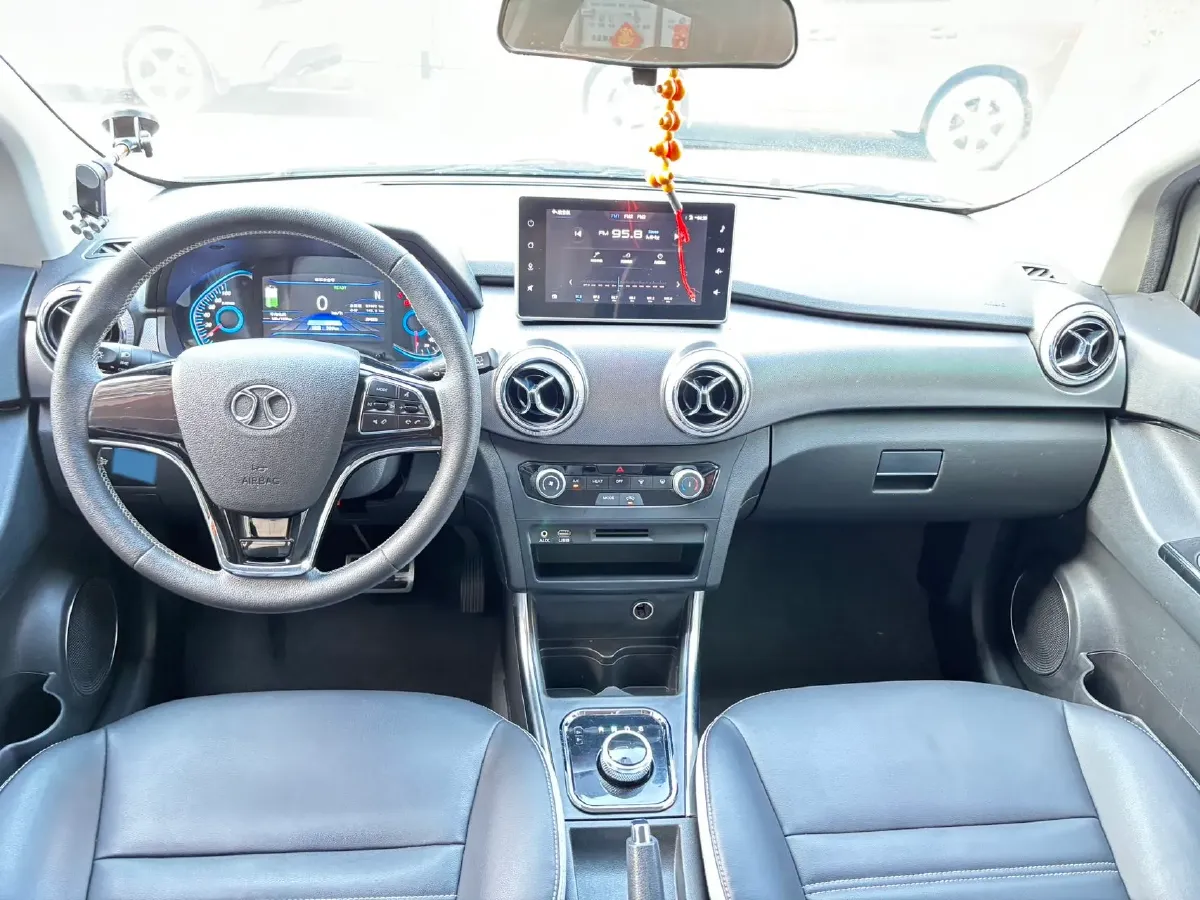 2019 BAIC BJEV EC5 BEV,autocango,china used car exporter,china ev exporter,chinese used car exporter,chinese used ev exporter