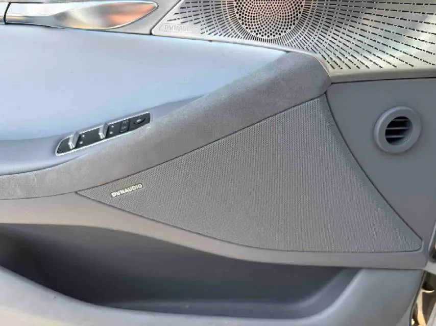 2023 Voyah ZhuiGuang BEV 82.11KWH,autocango,china used car exporter,china ev exporter,chinese used car exporter,chinese used ev exporter