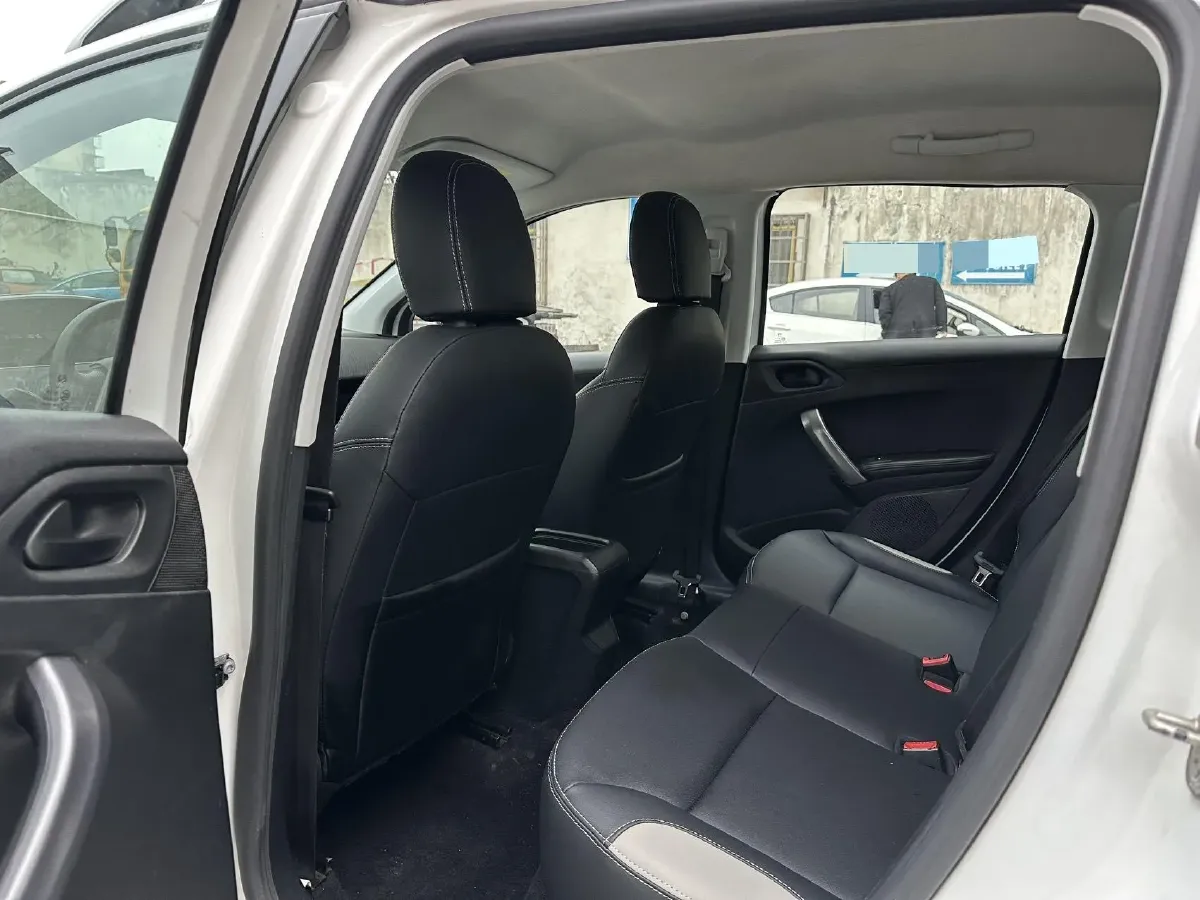 2018 Peugeot 2008 1.6L 117HP L4 6AT,autocango,china used car exporter,china ev exporter,chinese used car exporter,chinese used ev exporter