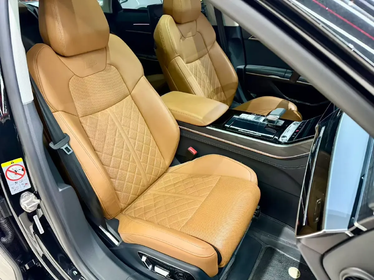 2023 Audi A8 3.0T 286HP V6 8AT,autocango,china used car exporter,china ev exporter,chinese used car exporter,chinese used ev exporter