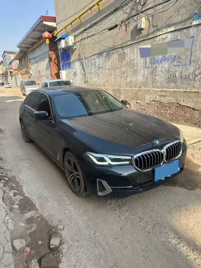 2022 BMW 5 Series 2.0T 252HP L4 8AT,autocango,china used car exporter,china ev exporter,chinese used car exporter,chinese used ev exporter