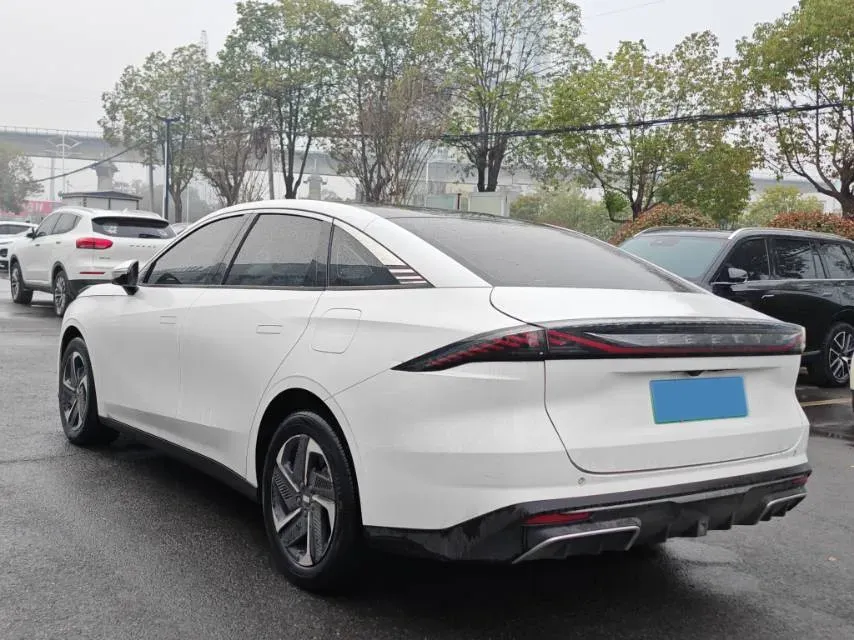 2023 Geely Galaxy L6 1.5T 163HP L4 3DHT PHEV,autocango,china used car exporter,china ev exporter,chinese used car exporter,chinese used ev exporter