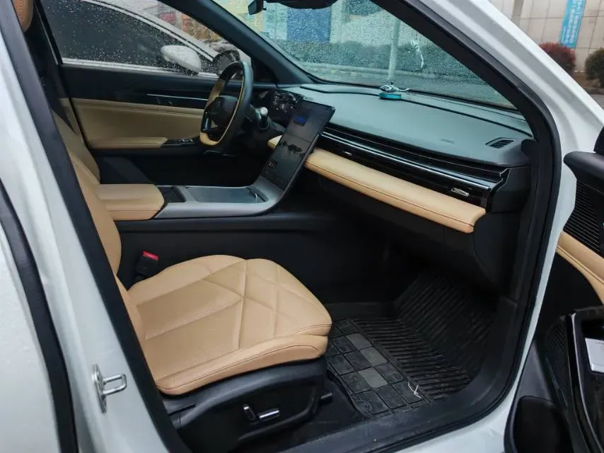 2023 Geely Galaxy L6 1.5T 163HP L4 3DHT PHEV,autocango,china used car exporter,china ev exporter,chinese used car exporter,chinese used ev exporter