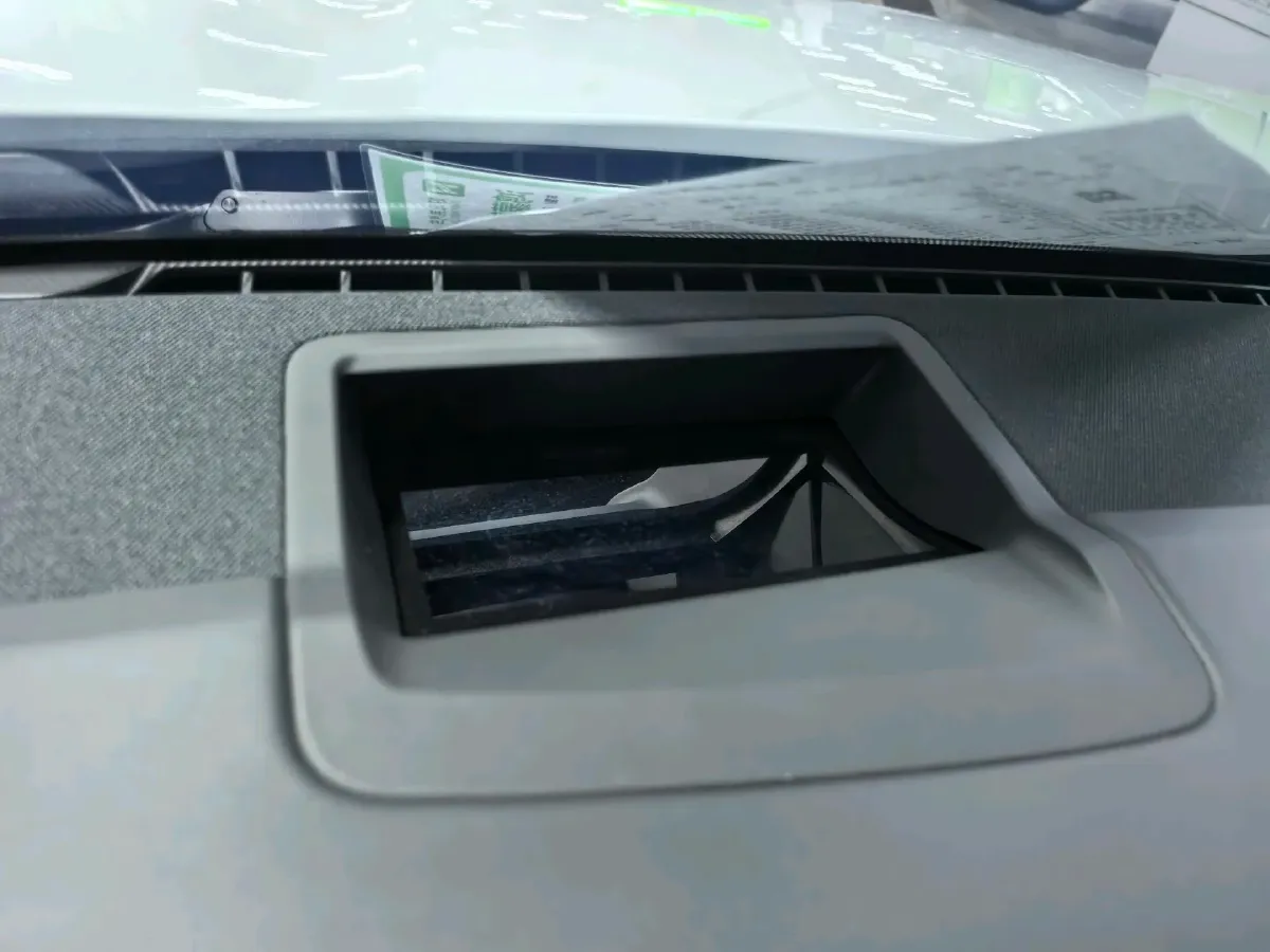 2025 AITO AITO M5 1.5T 152HP L4 REEV 42KWH,autocango,china used car exporter,china ev exporter,chinese used car exporter,chinese used ev exporter