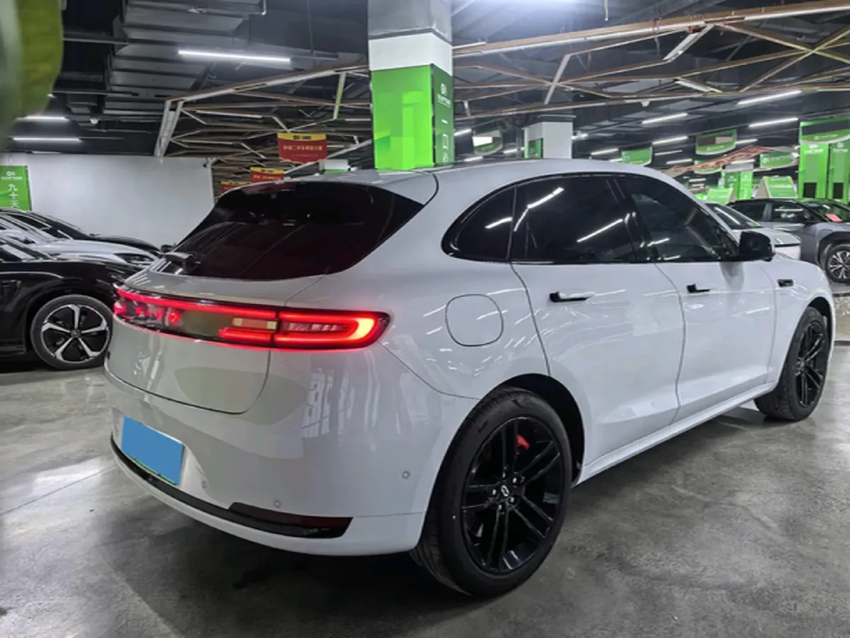 2025 AITO AITO M5 1.5T 152HP L4 REEV 42KWH,autocango,china used car exporter,china ev exporter,chinese used car exporter,chinese used ev exporter
